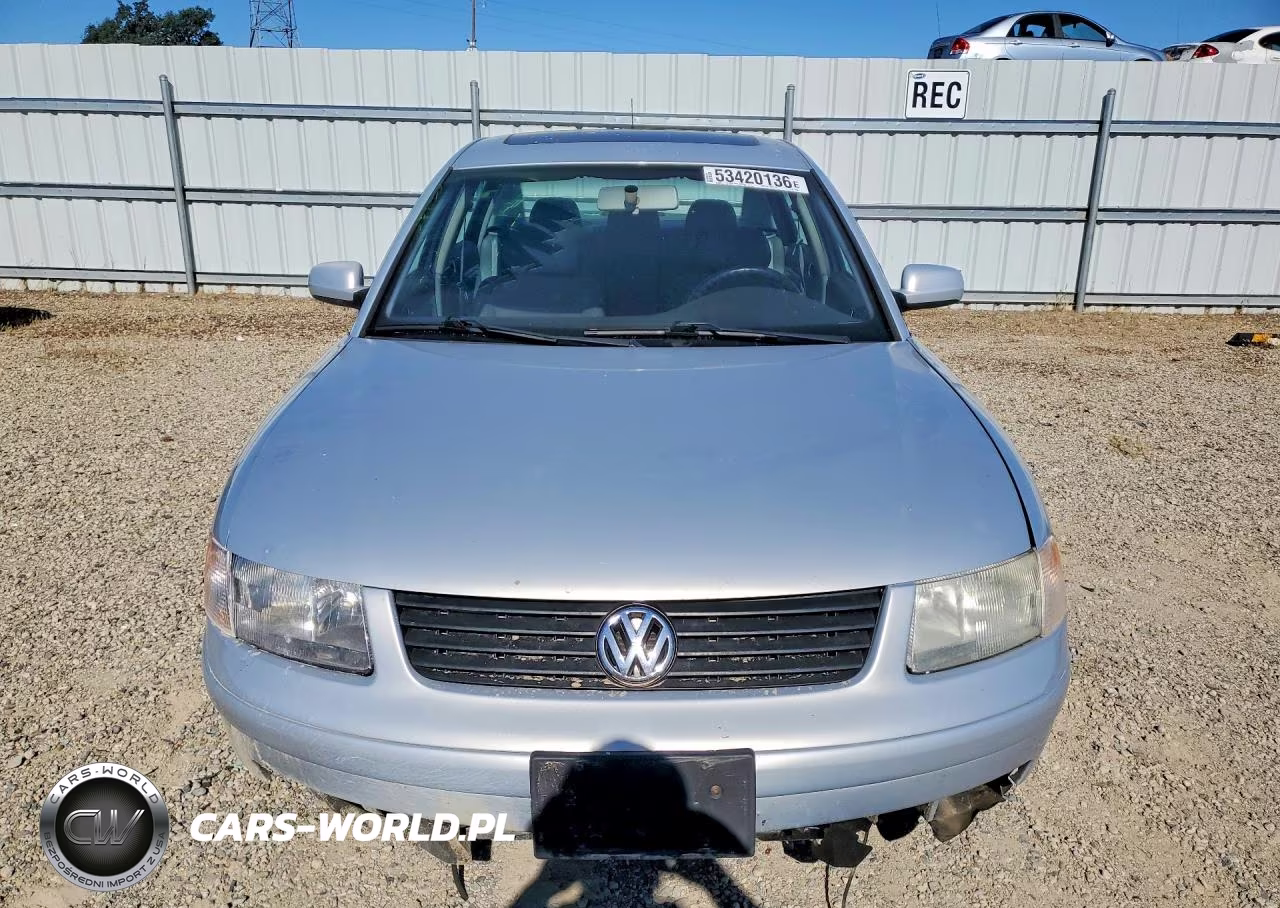 2000 Volkswagen Passat Gls VIN:WVWMA23B0YP291481 - 5
