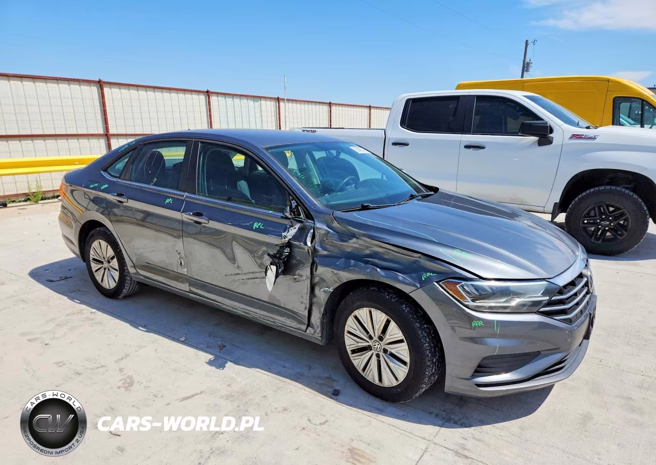 2019 Volkswagen Jetta S VIN:3VWC57BU8KM173849 - 4