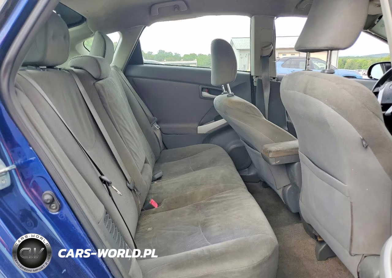 2011 Toyota Prius Two VIN:JTDKN3DU3B0294506 - 10