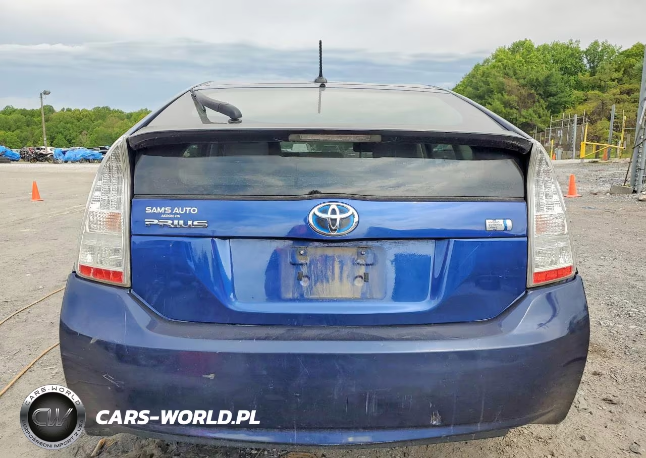 2011 Toyota Prius Two VIN:JTDKN3DU3B0294506 - 6