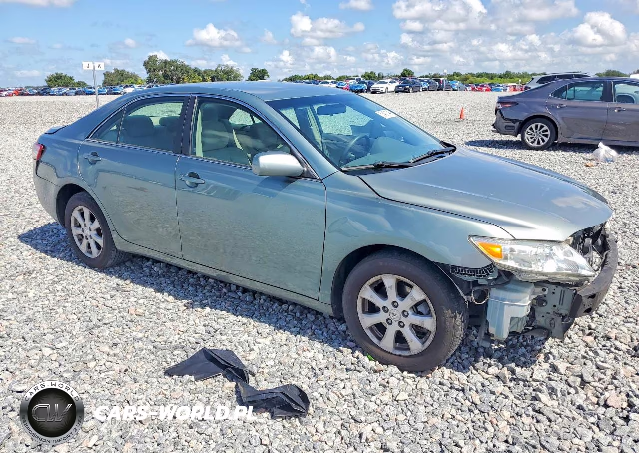 2011 Toyota Camry Base VIN:4T1BF3EKXBU752802 - 4