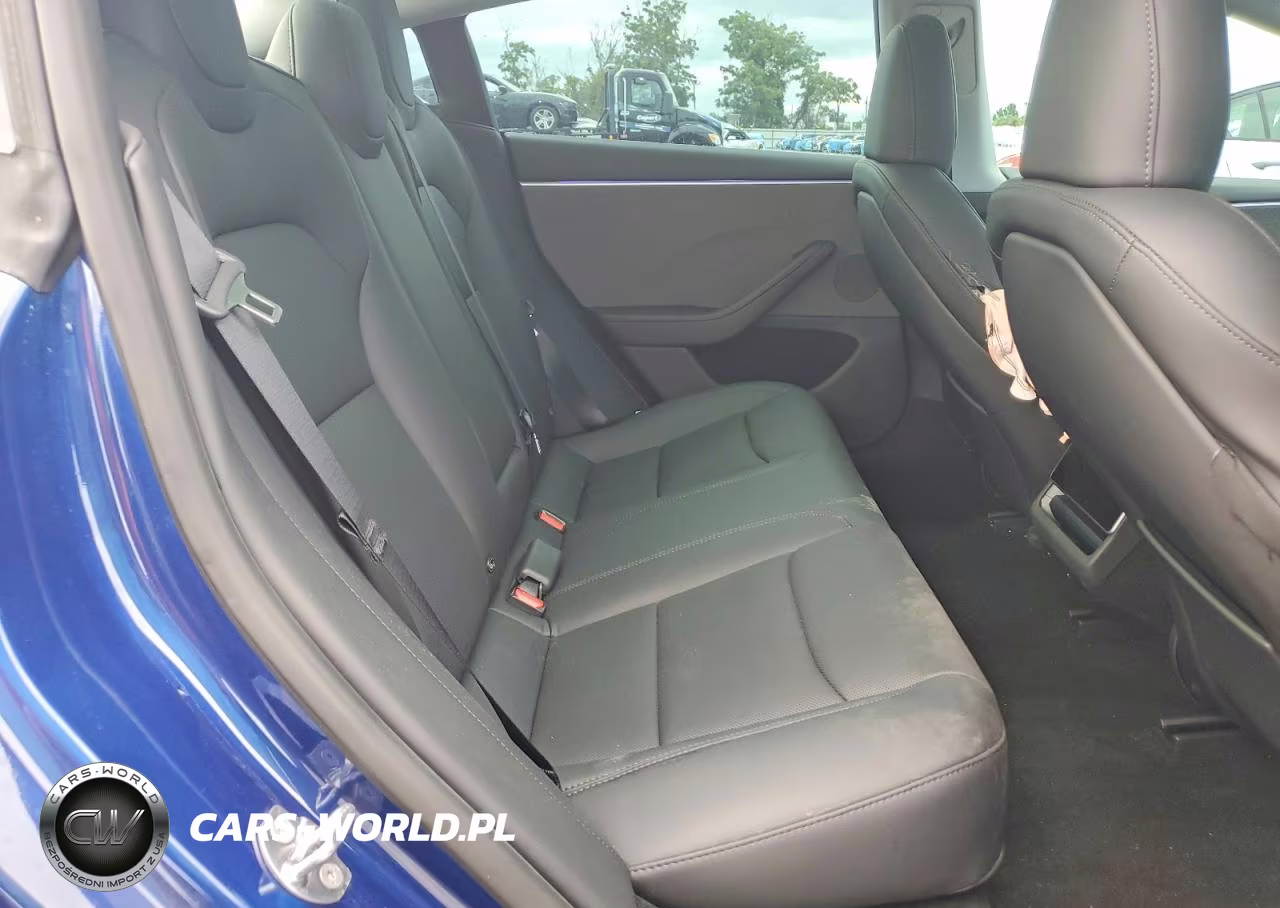 2025 Tesla Model 3 VIN:5YJ3E1EA8SF951735 - 10