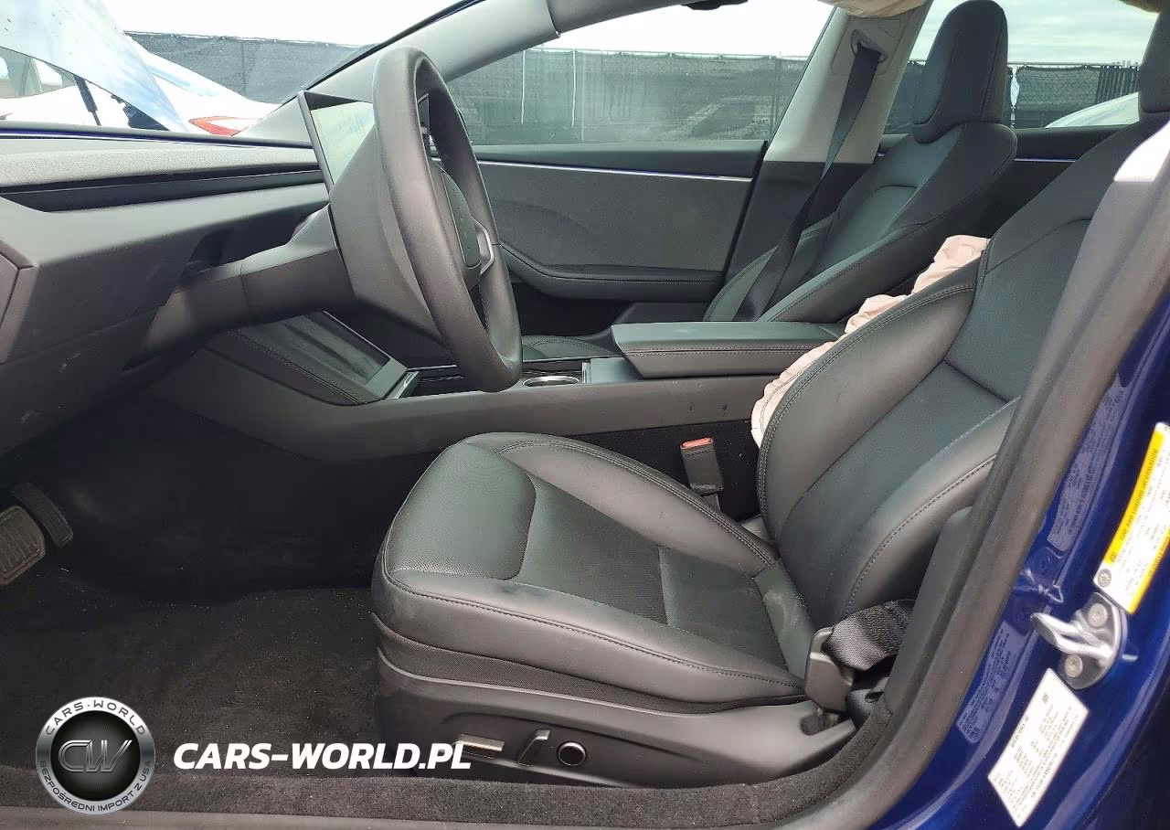 2025 Tesla Model 3 VIN:5YJ3E1EA8SF951735 - 7