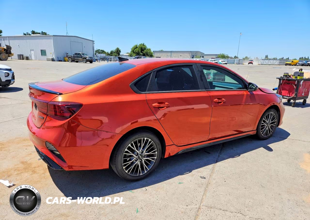2024 Kia Forte Gt Line VIN:3KPF54AD1RE736311 - 3