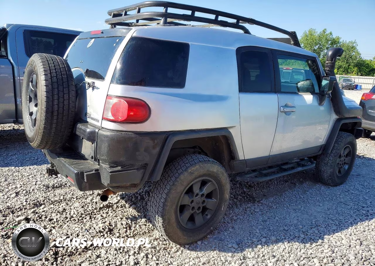 2007 Toyota Fj Cruiser Base VIN:JTEBU11F470015127 - 3