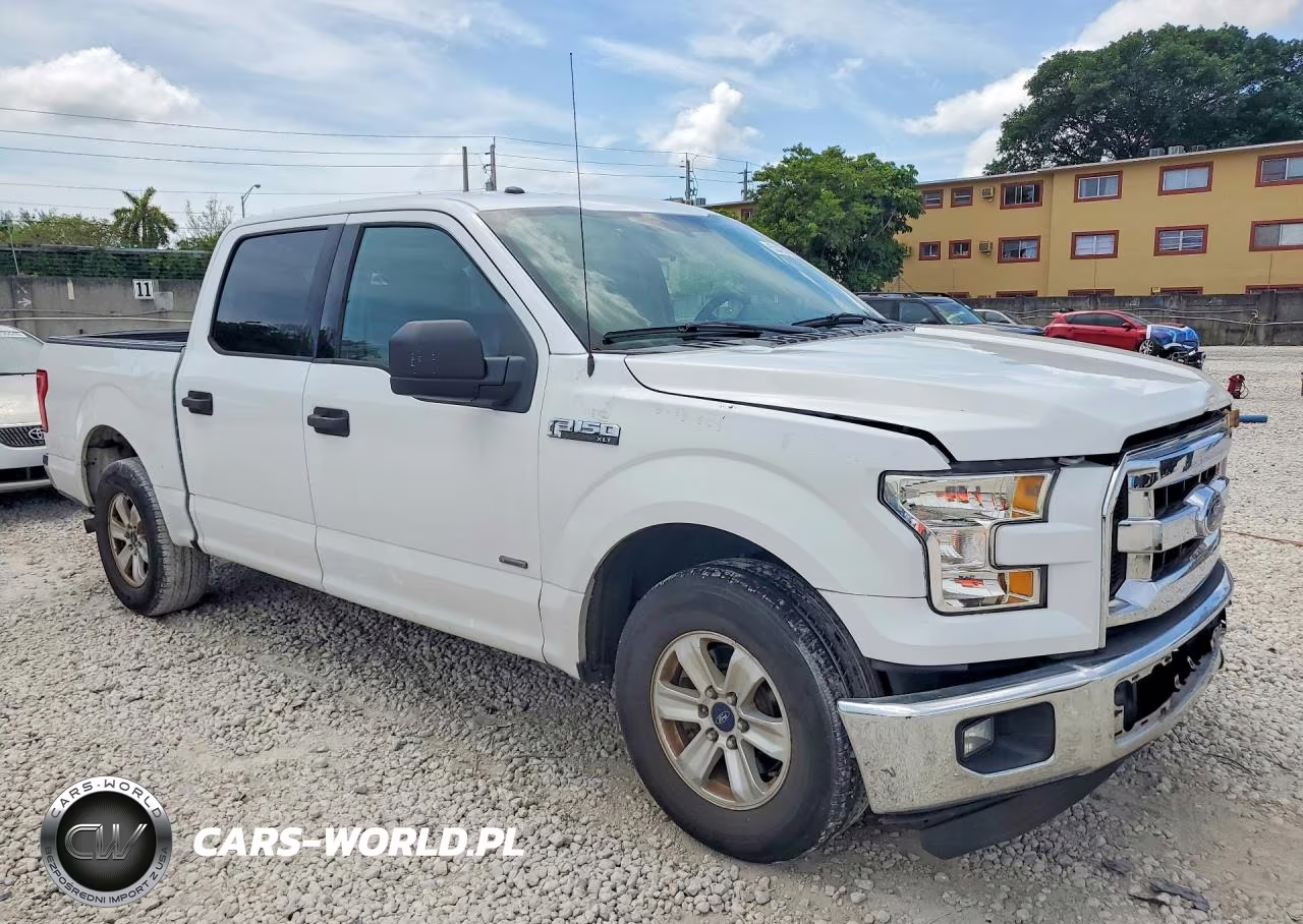 2017 Ford F150 Supercrew VIN:1FTEW1CP4HKD00420 - 4