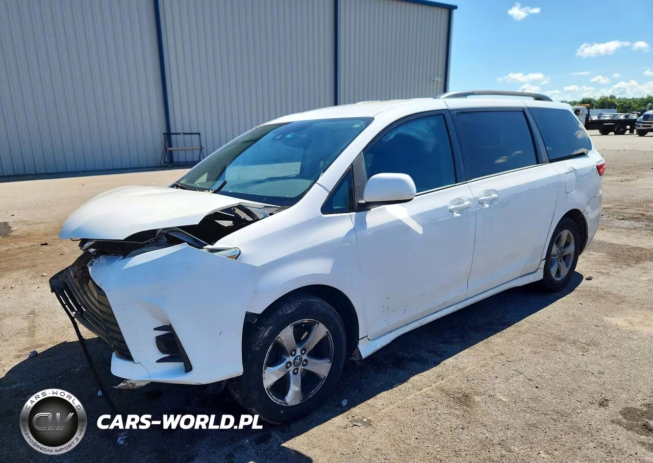 2018 Toyota Sienna Le