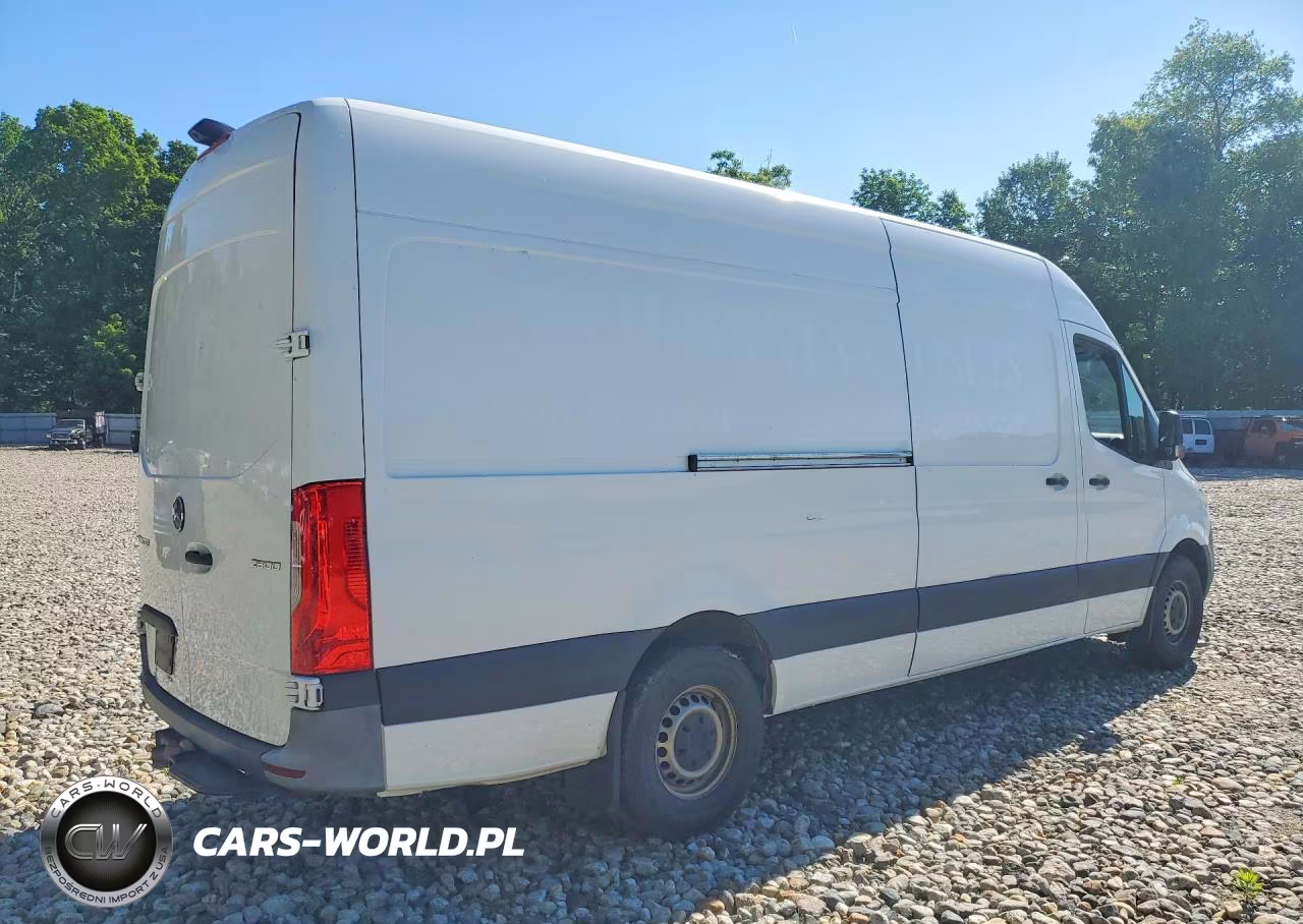 2022 Mercedes-Benz Sprinter 2500 VIN:W1Y40CHY8NT084101 - 3
