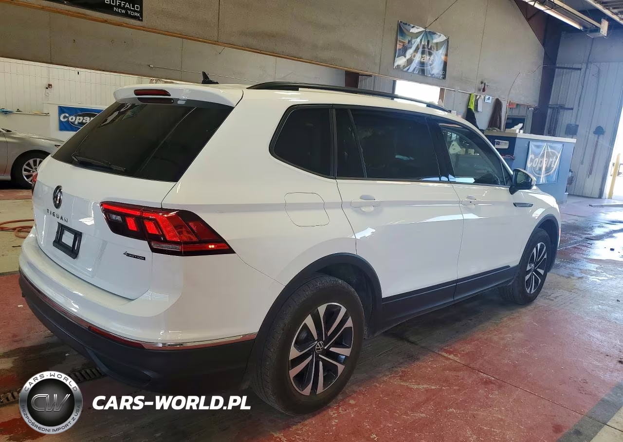 2024 Volkswagen Tiguan S VIN:3VVFB7AX0RM136455 - 3
