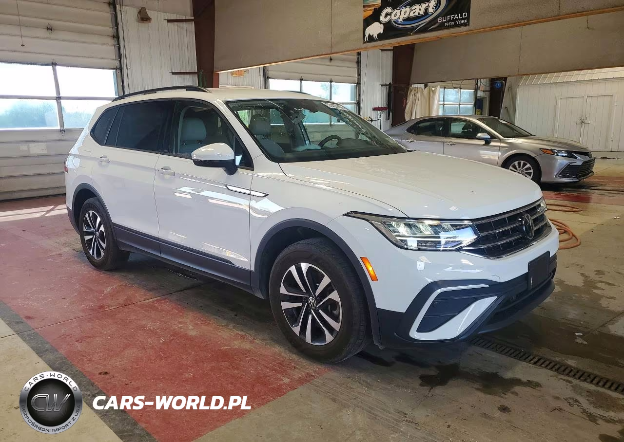 2024 Volkswagen Tiguan S VIN:3VVFB7AX0RM136455 - 4