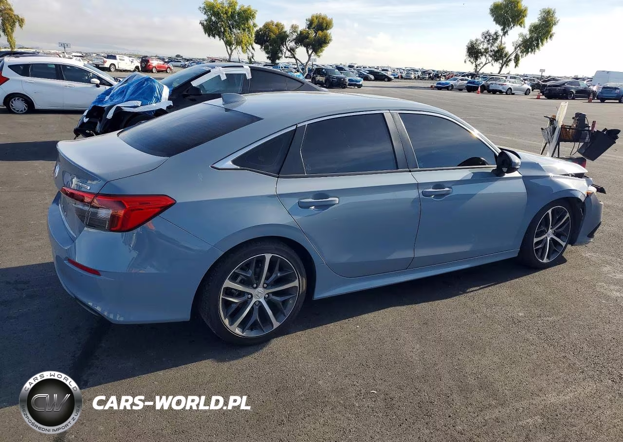 2024 Honda Civic Touring VIN:2HGFE1F99RH332259 - 3