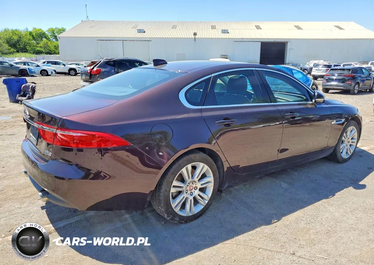 2016 Jaguar Xf Premium VIN:SAJBJ4BV1GCY19468 - 3