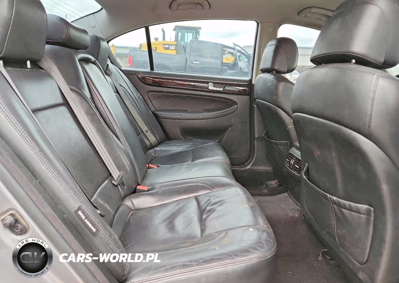 2013 Hyundai Genesis 3.8L VIN:KMHGC4DD4DU240835 - 10