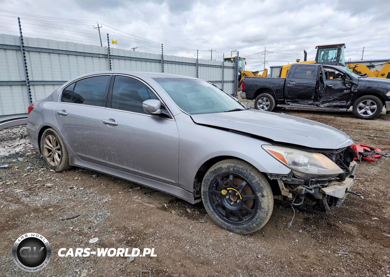 2013 Hyundai Genesis 3.8L VIN:KMHGC4DD4DU240835 - 4