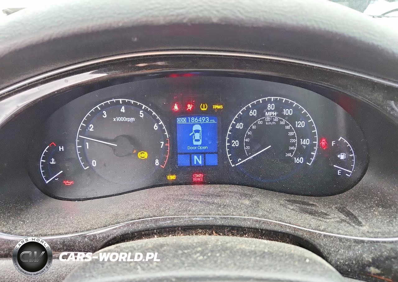 2013 Hyundai Genesis 3.8L VIN:KMHGC4DD4DU240835 - 9