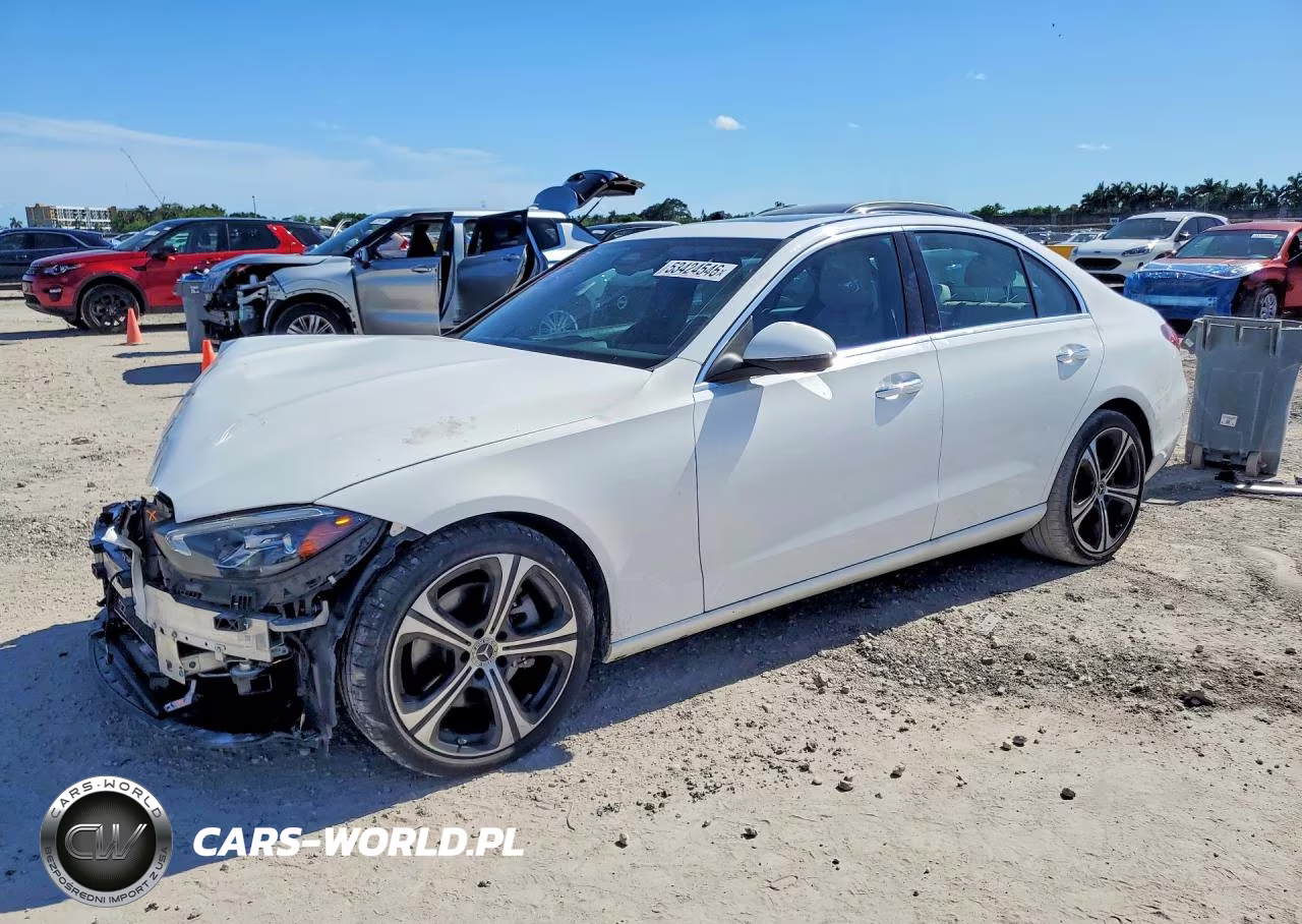 2024 Mercedes-Benz C 300 – zdjęcie 1 z 12