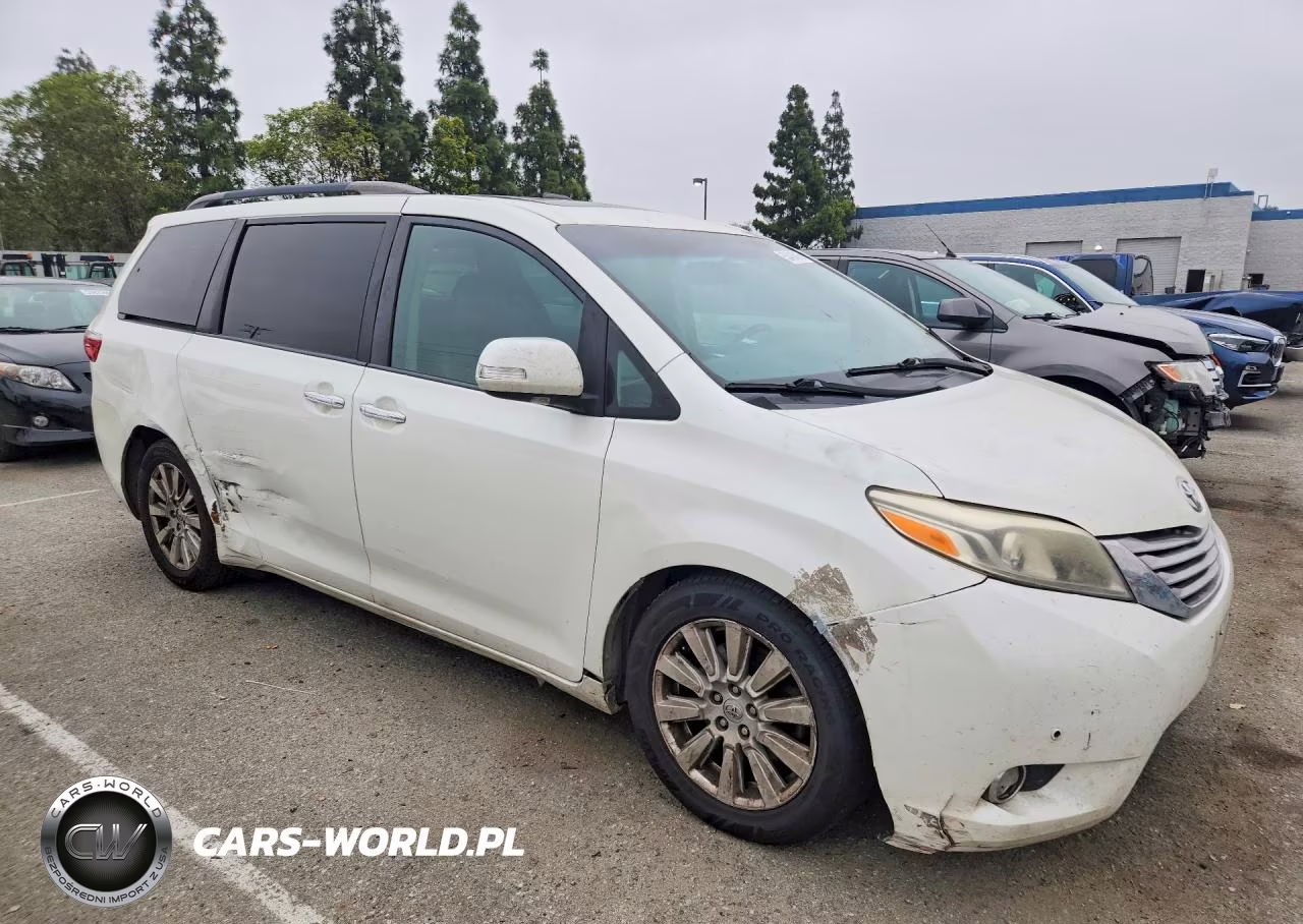 2017 Toyota Sienna Limited 7-Passenger VIN:5TDYZ3DC0HS849245 - 4