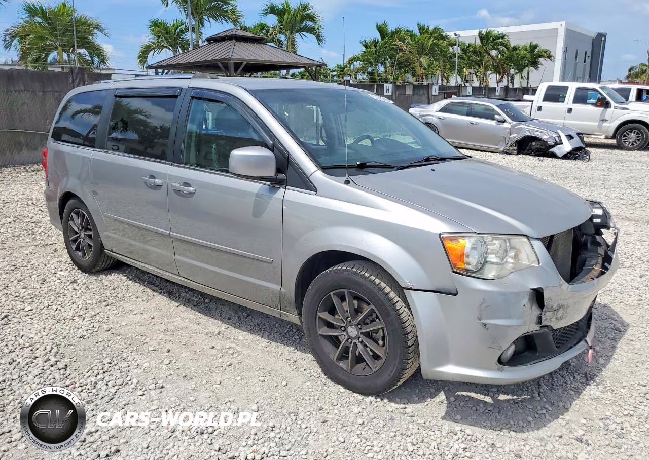 2017 Dodge Grand Caravan Sxt VIN:2C4RDGCGXHR716760 - 4