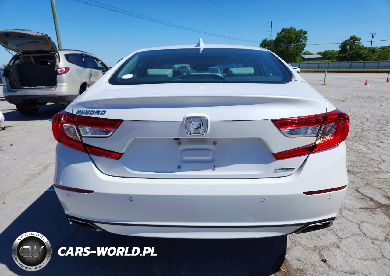 2018 Honda Accord Touring VIN:1HGCV1F97JA043788 - 6