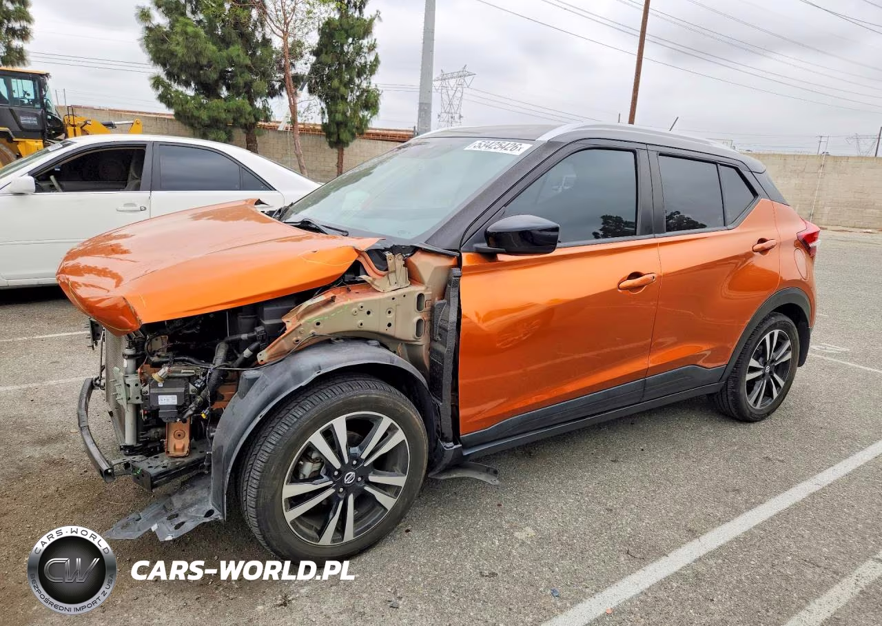 2020 Nissan Kicks Sv