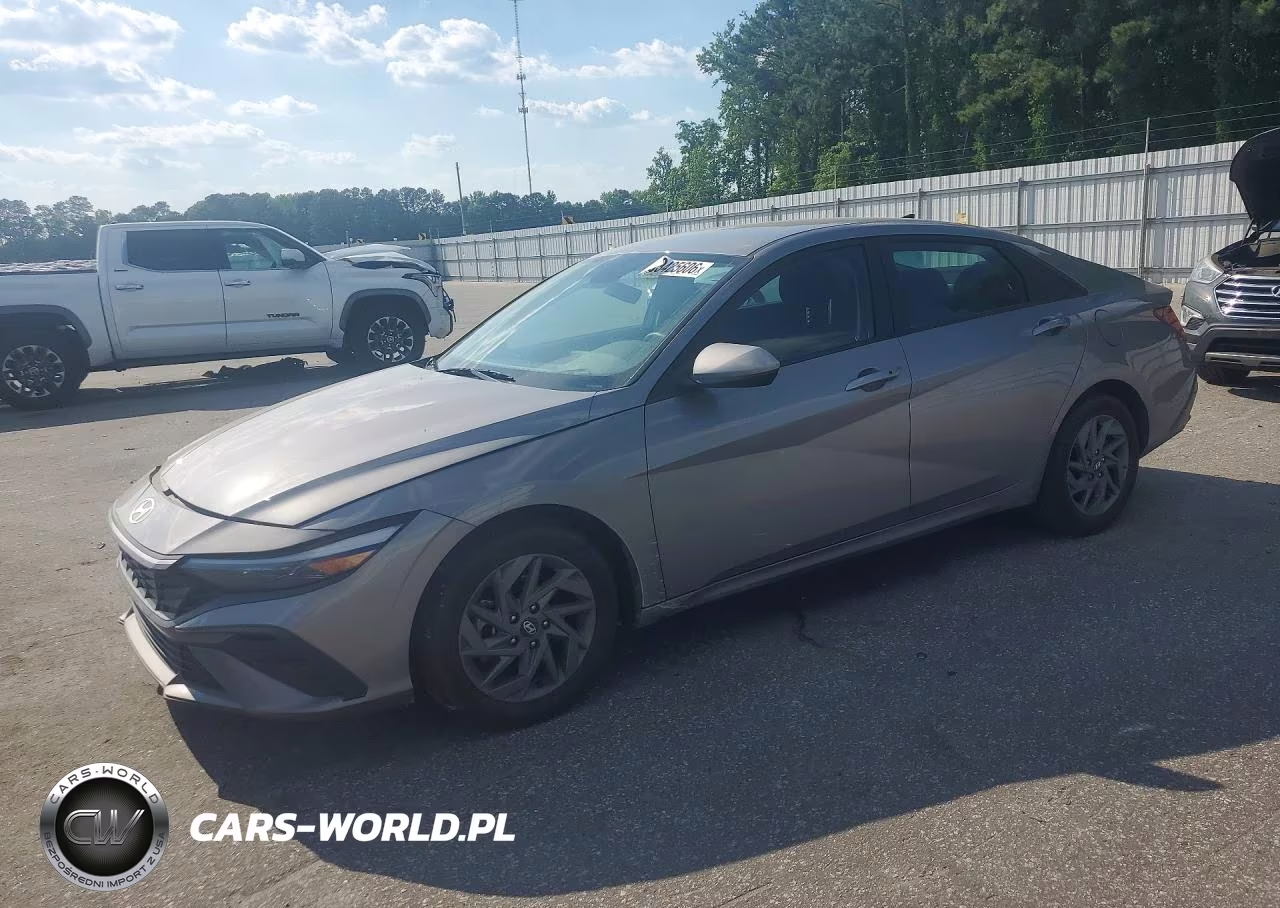 2024 Hyundai Elantra Sel – zdjęcie 1 z 12