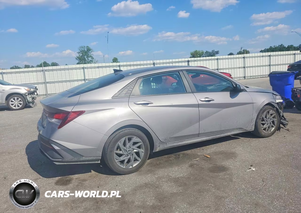 2024 Hyundai Elantra Sel VIN:KMHLM4DG8RU768956 - 3