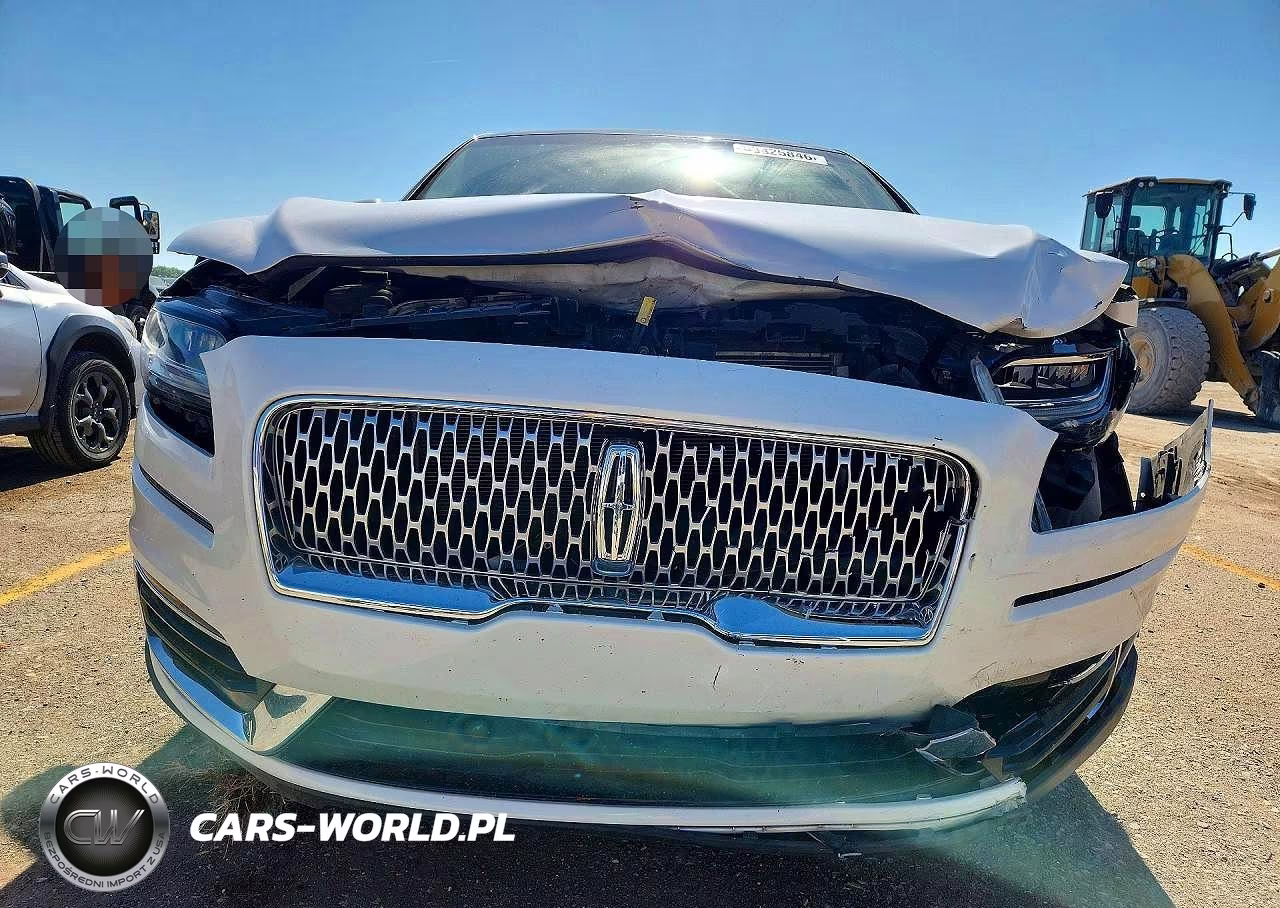 2019 Lincoln Nautilus Reserve VIN:2LMPJ8LP6KBL22775 - 5