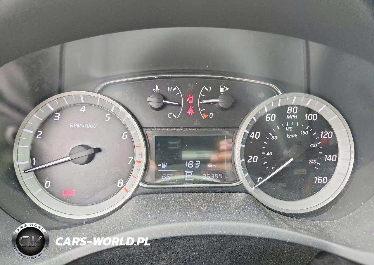 2015 Nissan Sentra Sr VIN:3N1AB7AP0FY370871 - 9