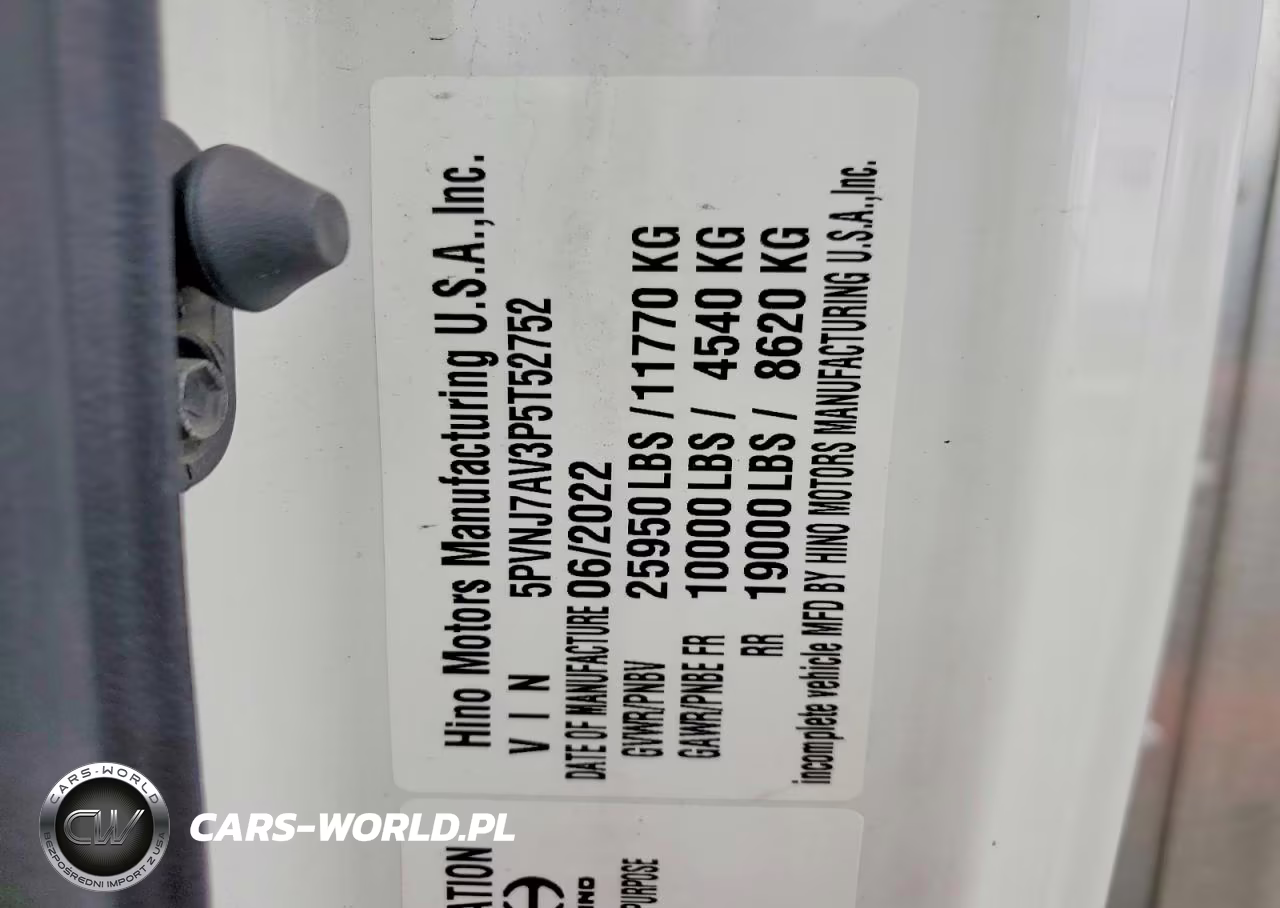 2023 Hino L6 Box Truck VIN:5PVNJ7AV3P5T52752 - 10