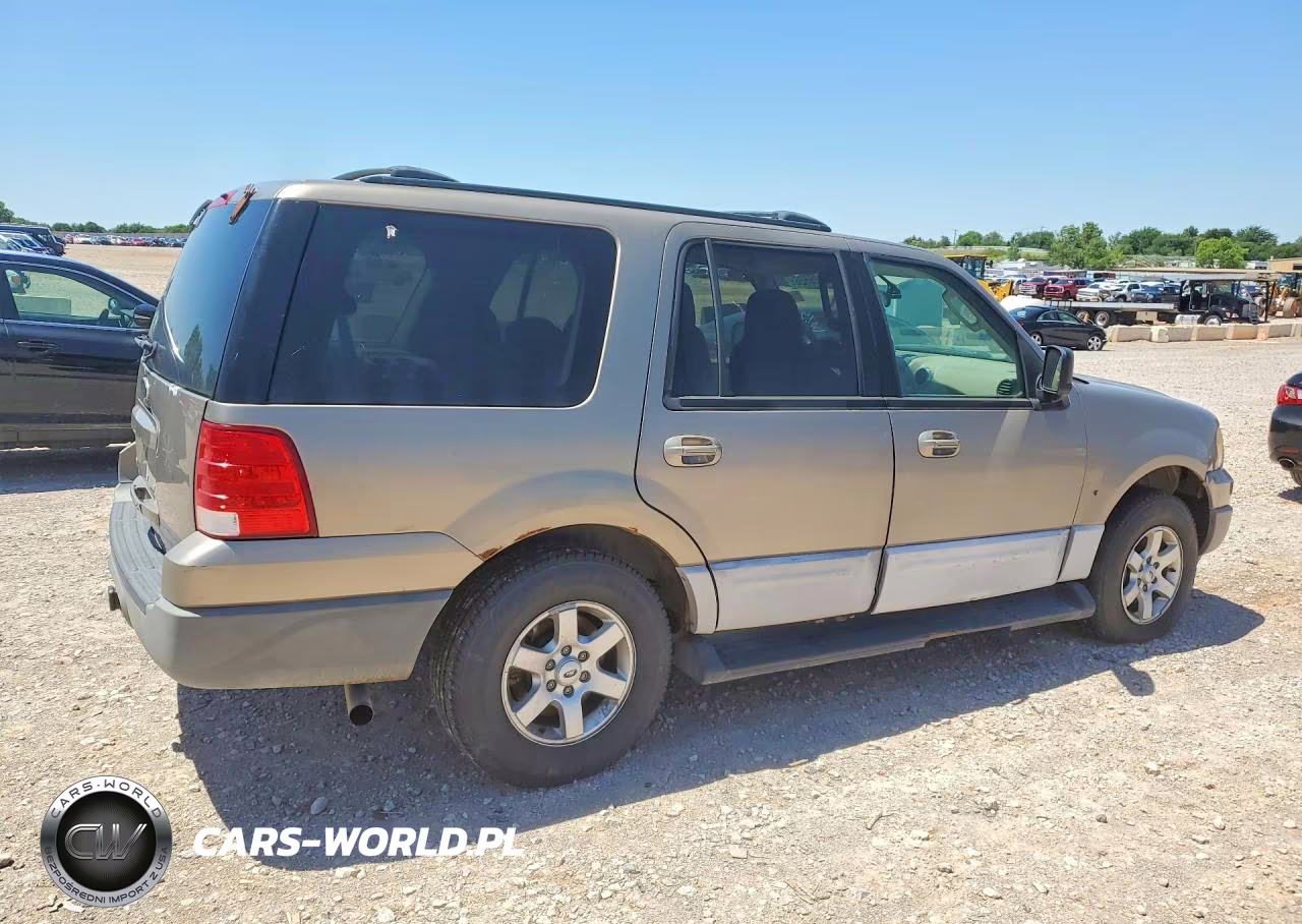 2003 Ford Expedition Xlt VIN:1FMPU16L83LC09477 - 3