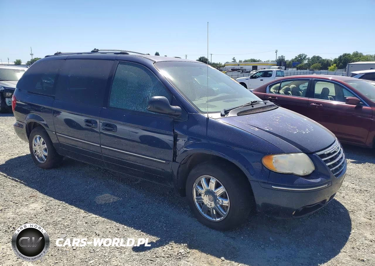 2005 Chrysler Town & Country Limited VIN:2C4GP64L25R512826 - 4