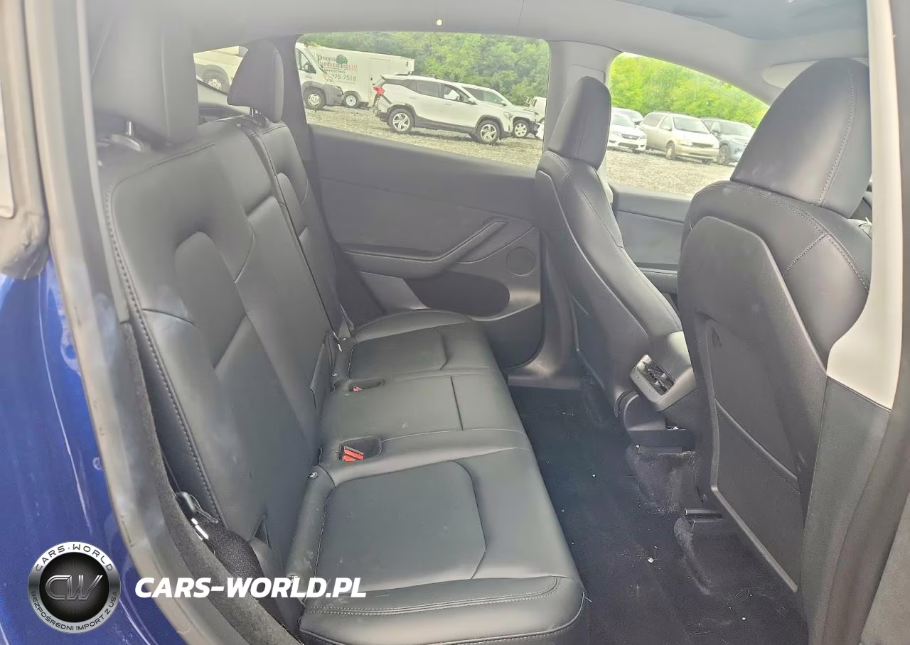 2023 Tesla Model Y VIN:7SAYGDEE7PA093430 - 10