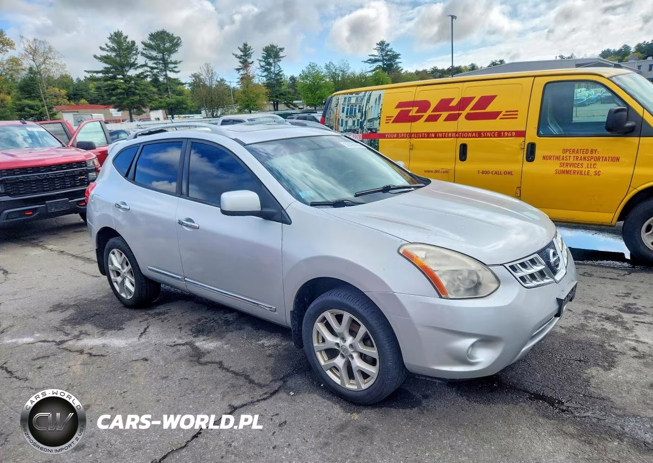 2011 Nissan Rogue S VIN:JN8AS5MV6BW314872 - 4