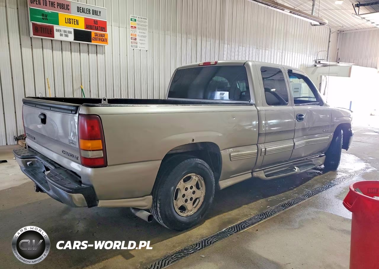 2000 Chevrolet Silverado C1500 VIN:2GCEC19T8Y1386215 - 3
