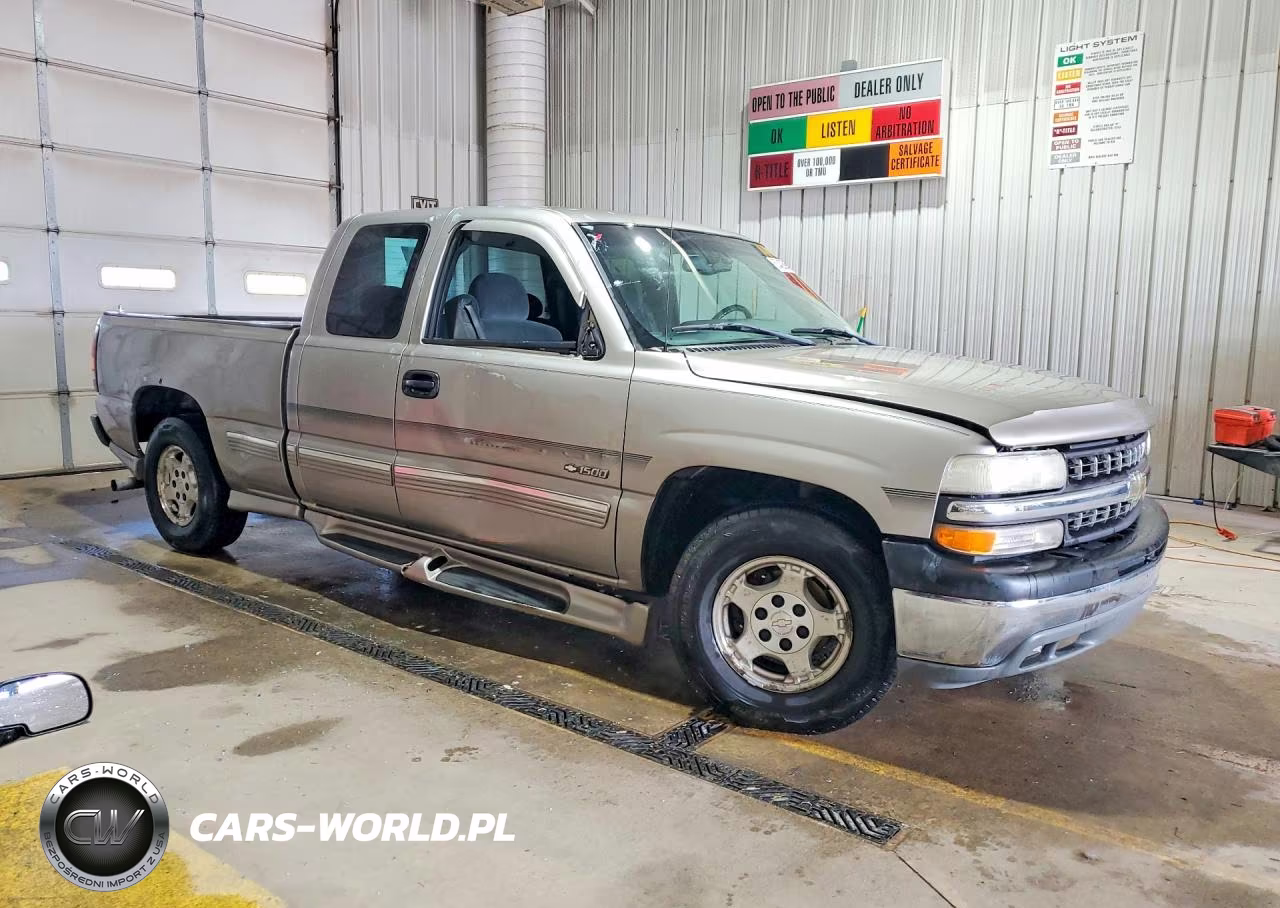 2000 Chevrolet Silverado C1500 VIN:2GCEC19T8Y1386215 - 4