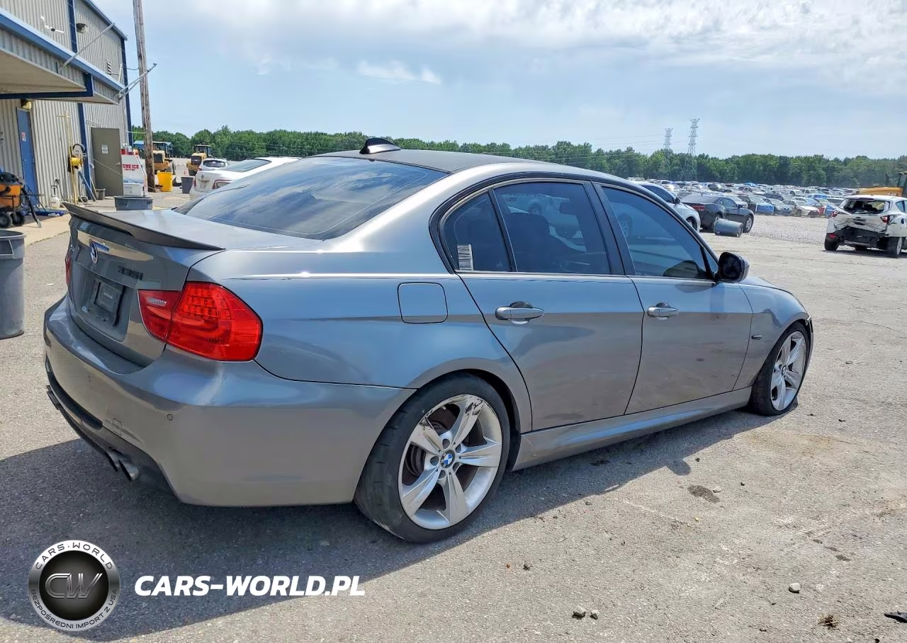 2009 BMW 335 I VIN:WBAPM775X9NL88431 - 3