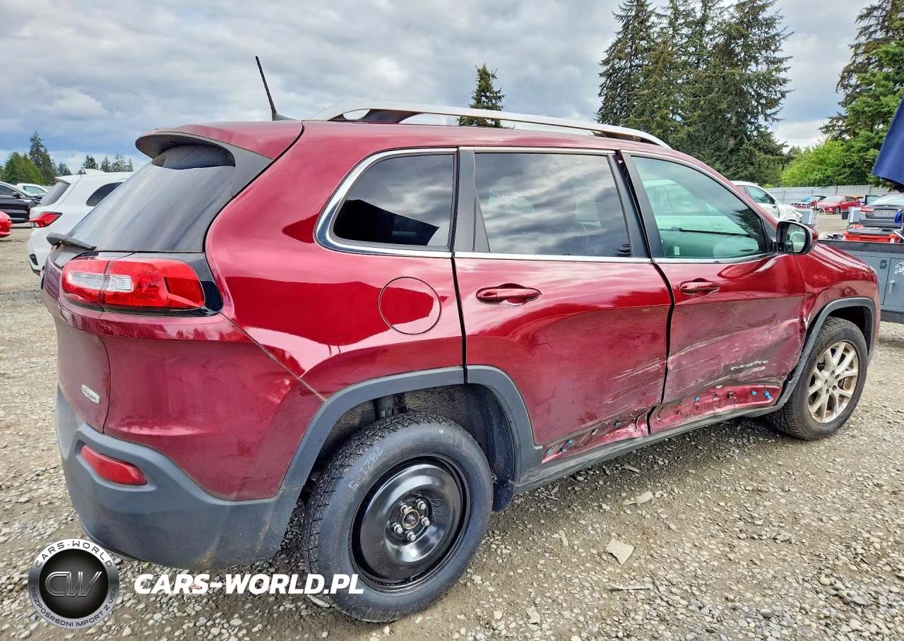 2018 Jeep Cherokee Latitude Plus VIN:1C4PJMLX9JD602806 - 3