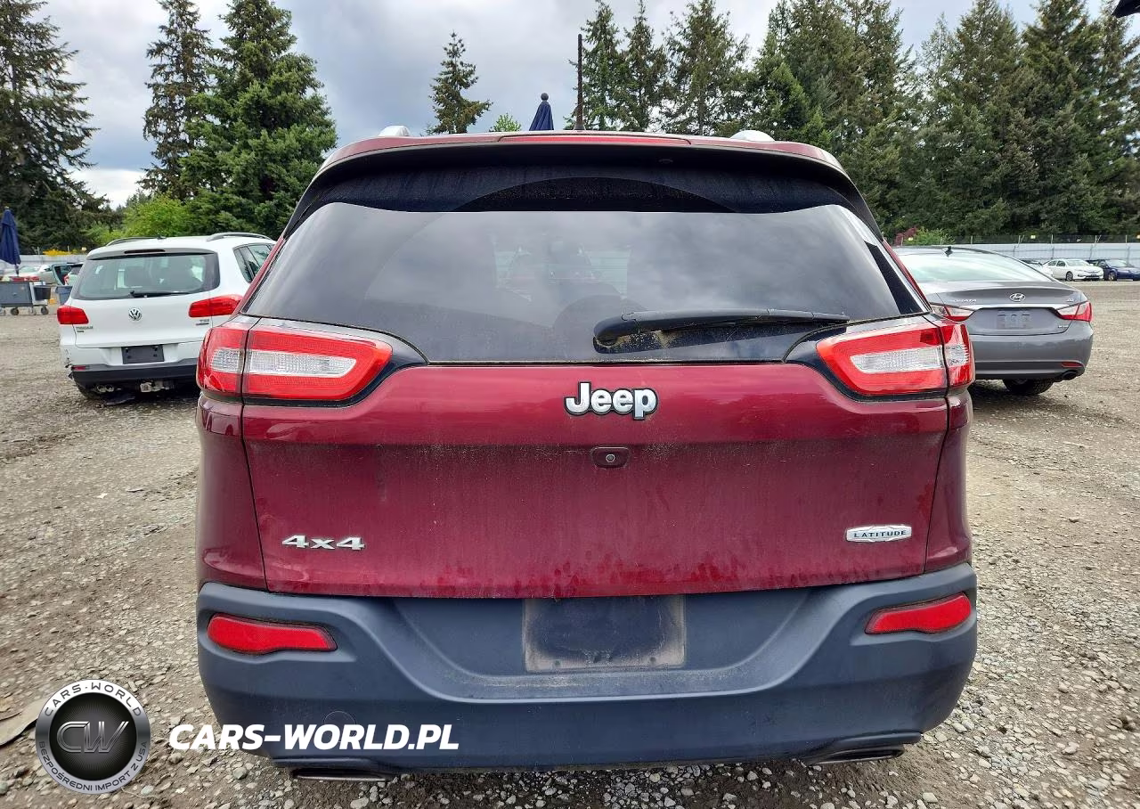 2018 Jeep Cherokee Latitude Plus VIN:1C4PJMLX9JD602806 - 6