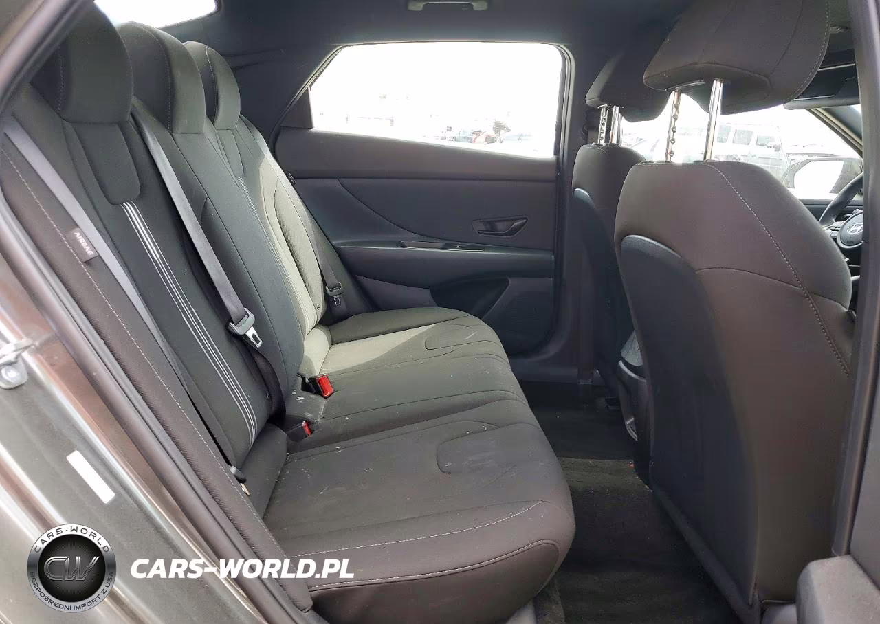 2026 Hyundai Elantra Sel Sport VIN:KMHLM4DG7TU144220 - 10