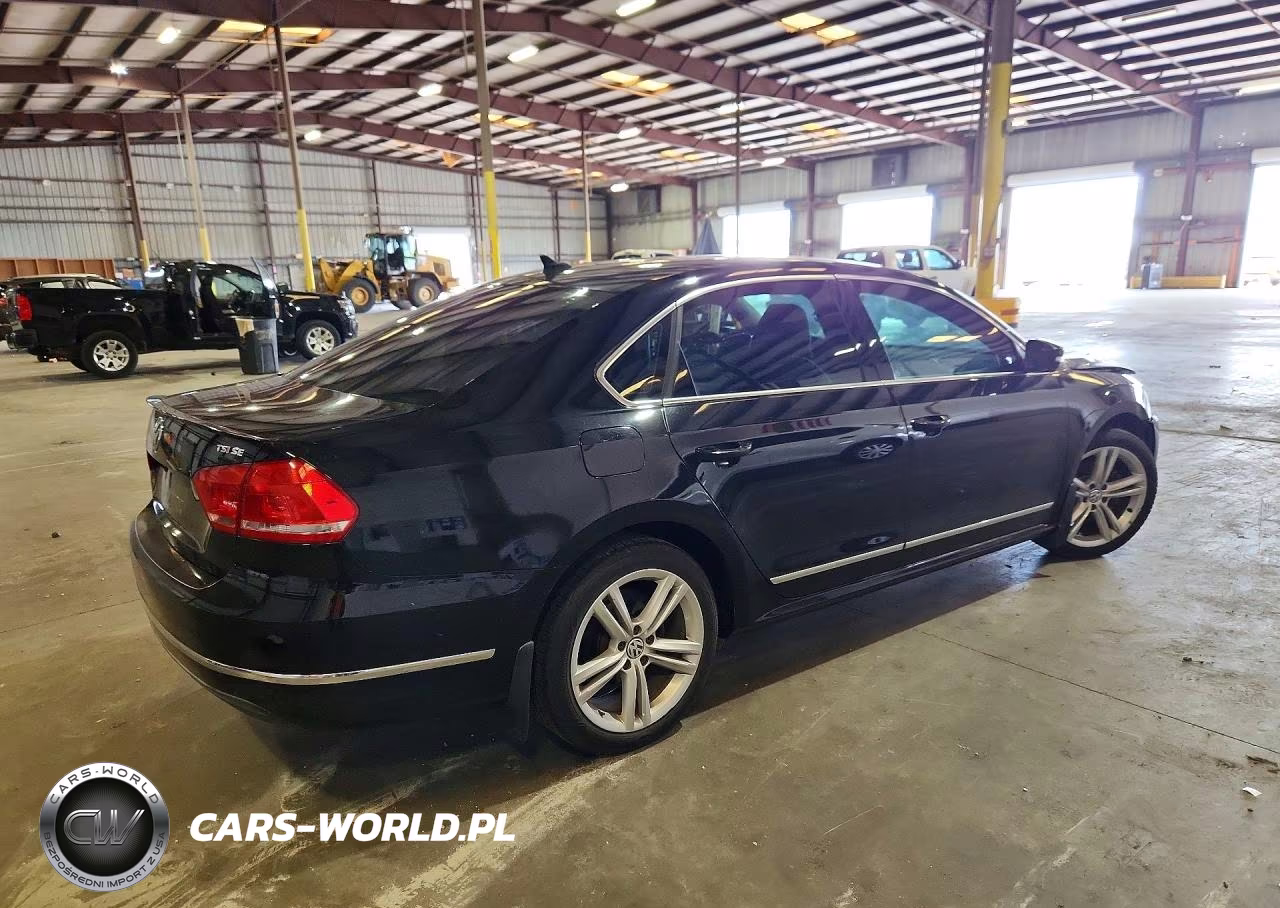 2015 Volkswagen Passat Se VIN:1VWBS7A31FC018564 - 3