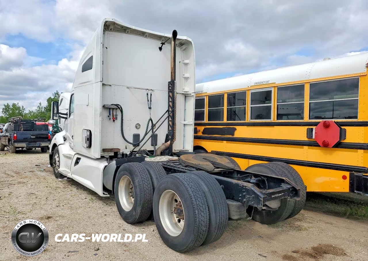 2022 Kenworth T680 Semi Truck VIN:1XKYDP9XXNJ482529 - 3