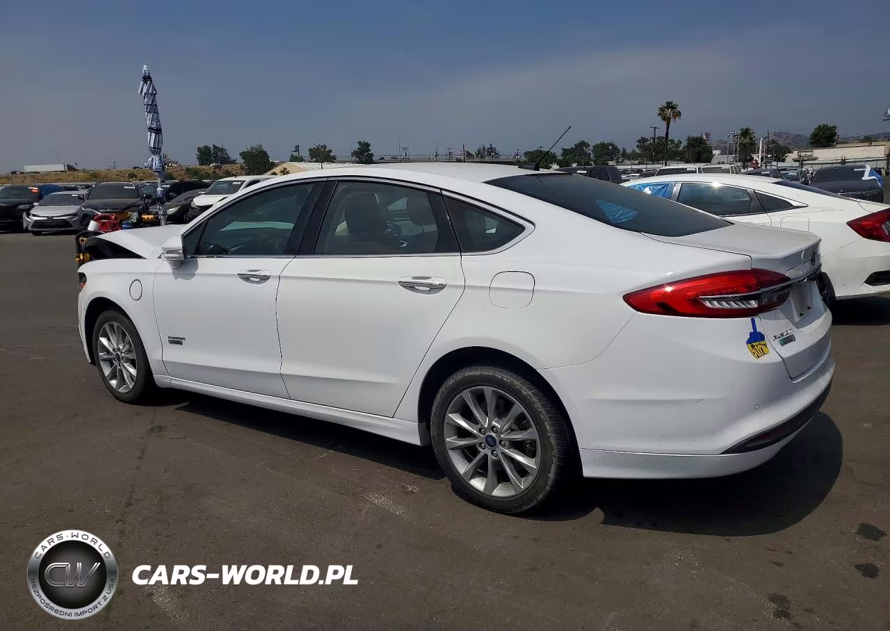 2018 Ford Fusion Se Phev VIN:3FA6P0PU0JR257164 - 2