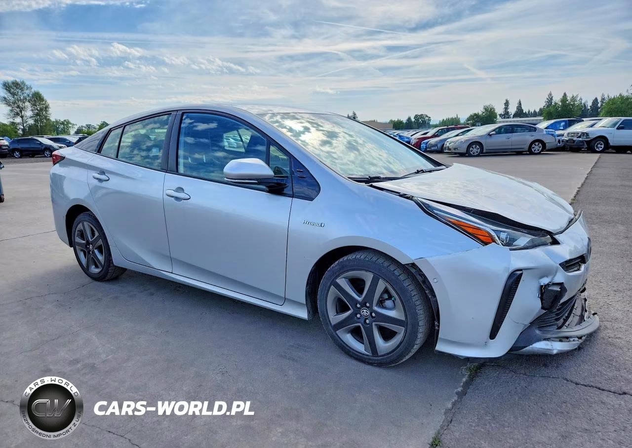 2019 Toyota Prius Limited VIN:JTDKARFU6K3072312 - 4