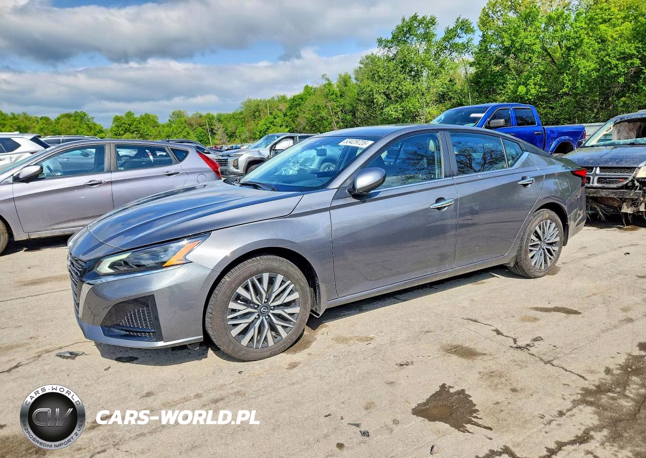 2025 Nissan Altima Sv – zdjęcie 1 z 12