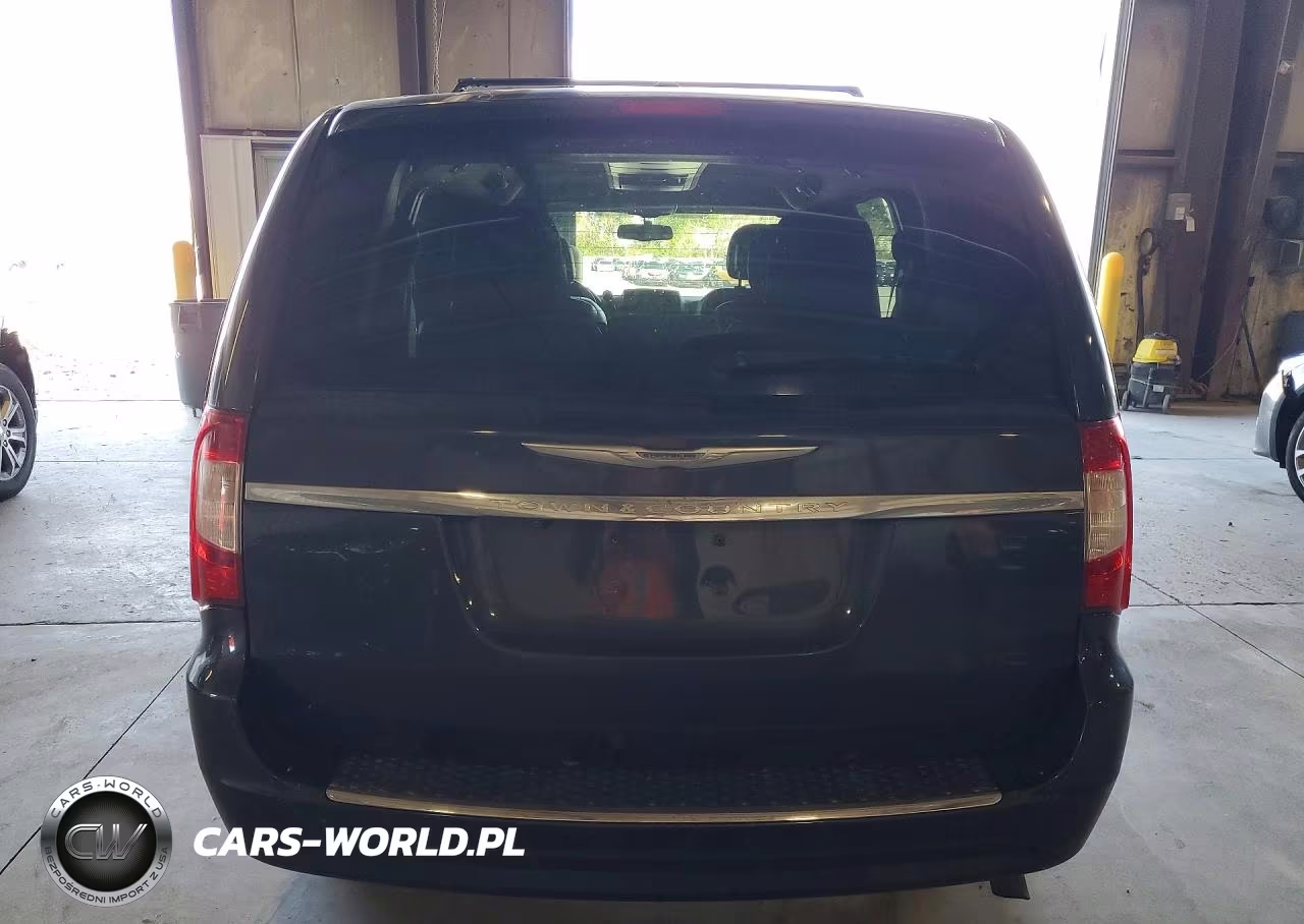 2013 Chrysler Town & Country Touring VIN:2C4RC1BG8DR632402 - 6