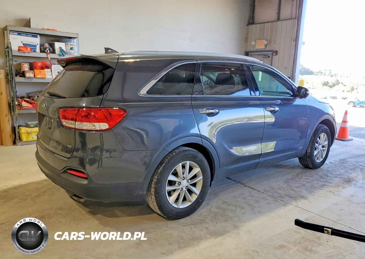 2017 Kia Sorento Lx V6 VIN:5XYPGDA53HG307468 - 3
