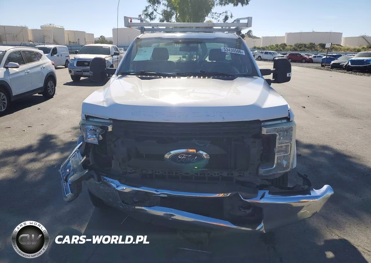 2017 Ford F250 Super Duty VIN:1FDBF2A67HEB30826 - 5