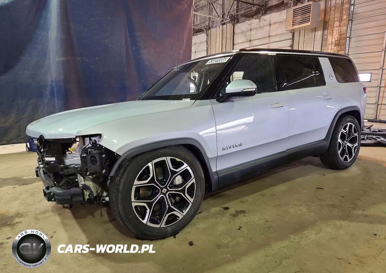 2025 Rivian R1S Adventure