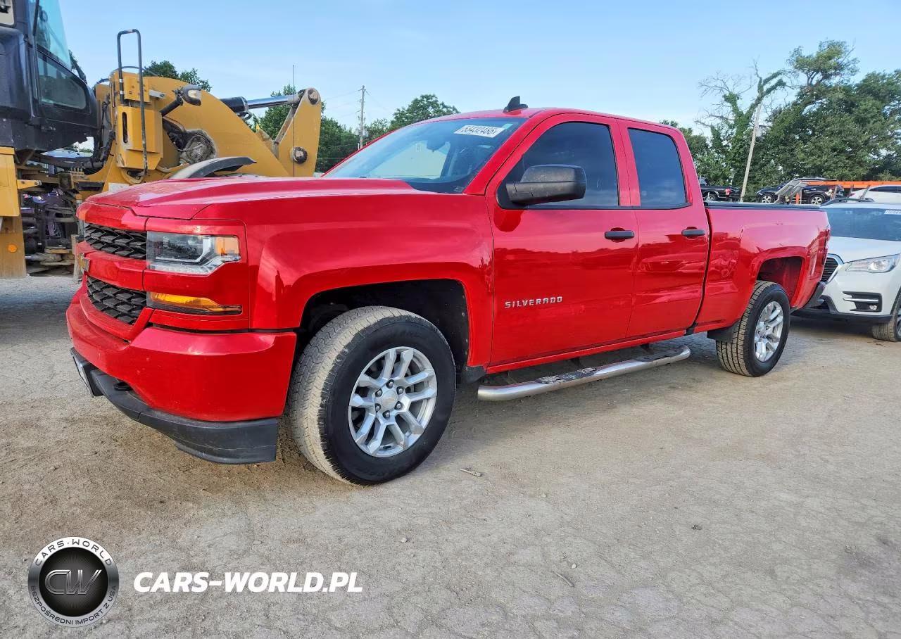 2018 Chevrolet Silverado C1500 Custom – zdjęcie 1 z 12