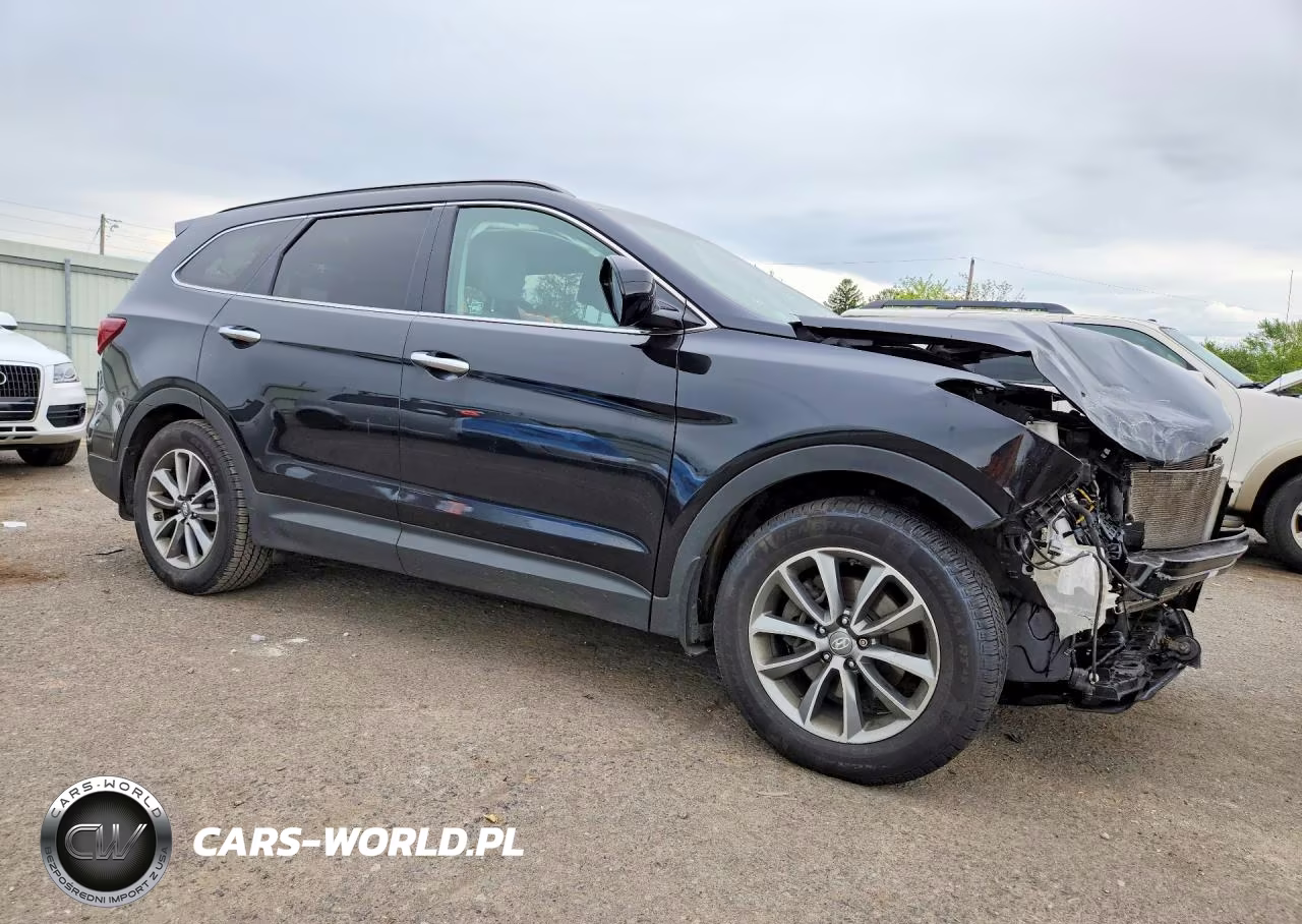 2018 Hyundai Santa Fe Se VIN:KM8SMDHF0JU274205 - 4